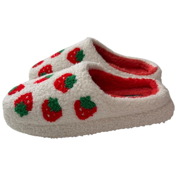 Kensie Sherpa Memory Foam Strawberry Print Slip On Slippers Women’s Size 8 - Picture 3 of 9